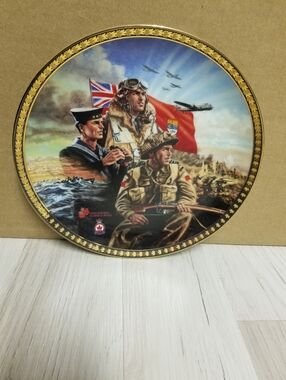 We Stand On Guard The Bradford Exchange Decorative Plate